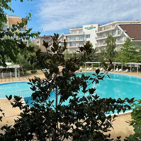 Ideal Three Bed For Families Closed To The סאני ביץ'