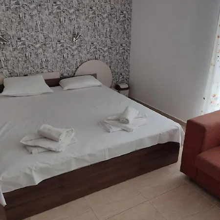 Ideal Three Bed For Families Closed To The Lägenhet Slăntjev Brjag